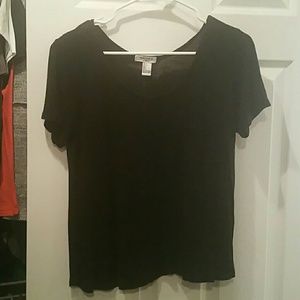 Black loose top